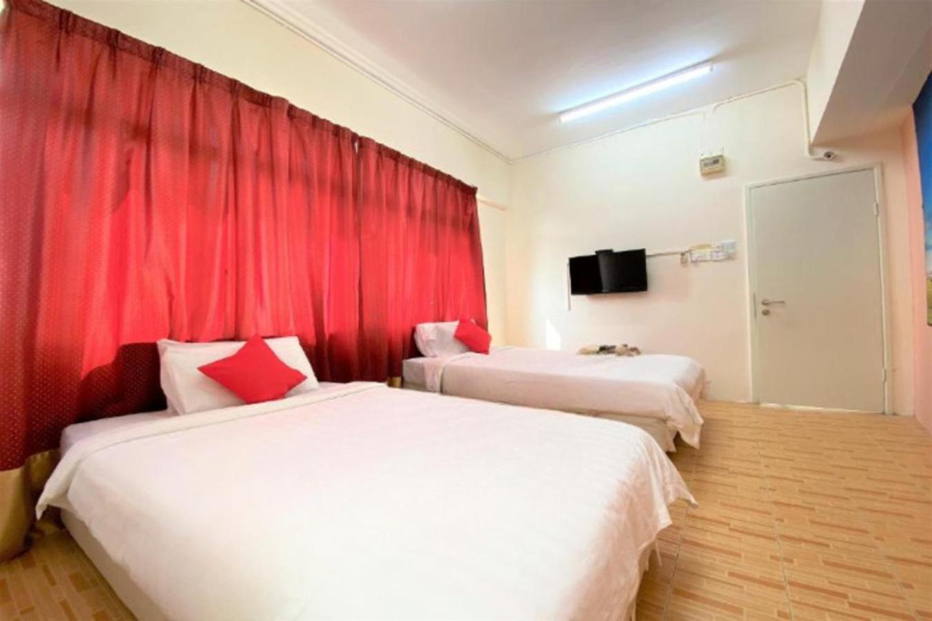 B Hotel Penang George Town Esterno foto